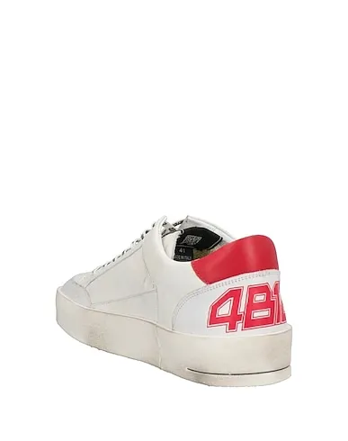 https://images.styletyx.com/images/white-leather-sneakers-4b12-13300725_3.webp