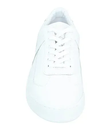 https://images.styletyx.com/images/white-leather-sneakers-a-cold-wall-2736176_4.webp