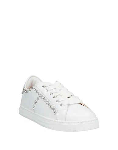 https://images.styletyx.com/images/white-leather-sneakers-agl-102_2.webp