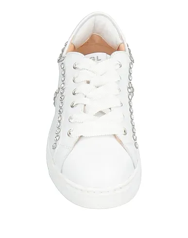 https://images.styletyx.com/images/white-leather-sneakers-agl-102_4.webp