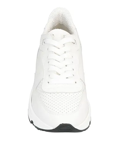 https://images.styletyx.com/images/white-leather-sneakers-berna-2625827_4.webp