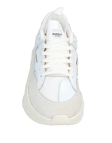 https://images.styletyx.com/images/white-leather-sneakers-brandblack-13212881_4.webp