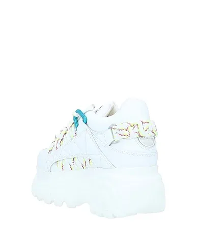 https://images.styletyx.com/images/white-leather-sneakers-buffalo-1439589_3.webp