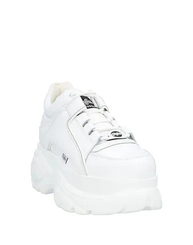 https://images.styletyx.com/images/white-leather-sneakers-buffalo-1908003462_2.webp