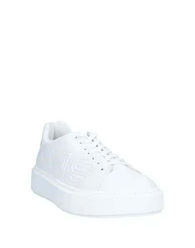 https://images.styletyx.com/images/white-leather-sneakers-cesare-paciotti-4us-1225328451_2.webp