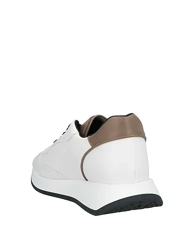 https://images.styletyx.com/images/white-leather-sneakers-cesare-paciotti-4us-711424505_3.webp
