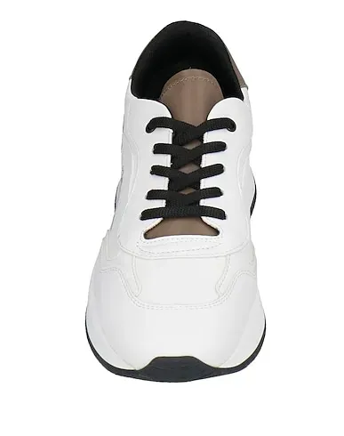 https://images.styletyx.com/images/white-leather-sneakers-cesare-paciotti-4us-711424505_4.webp