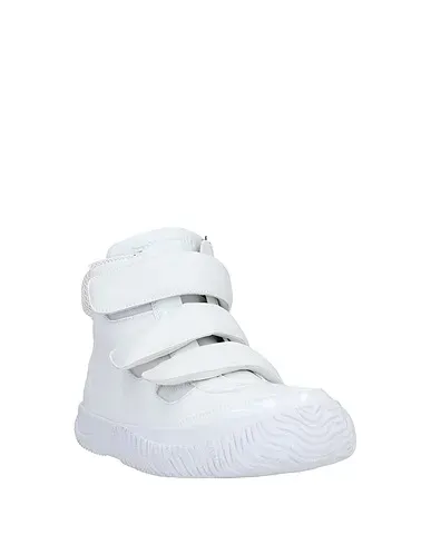 https://images.styletyx.com/images/white-leather-sneakers-frankie-morello-1217009_2.webp