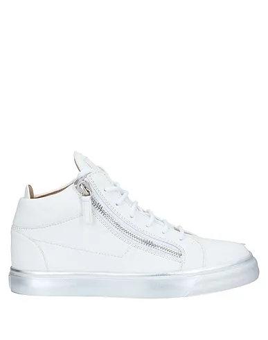 https://images.styletyx.com/images/white-leather-sneakers-giuseppe-zanotti-1645326_1.webp