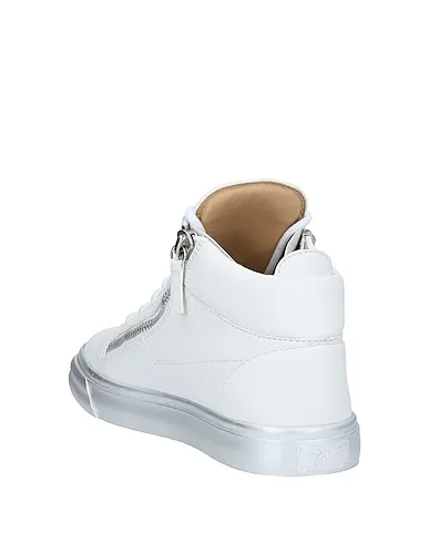 https://images.styletyx.com/images/white-leather-sneakers-giuseppe-zanotti-1645326_3.webp