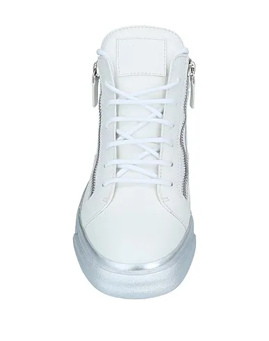 https://images.styletyx.com/images/white-leather-sneakers-giuseppe-zanotti-1645326_4.webp