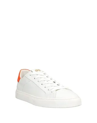https://images.styletyx.com/images/white-leather-sneakers-hide-jack-3099909_2.webp