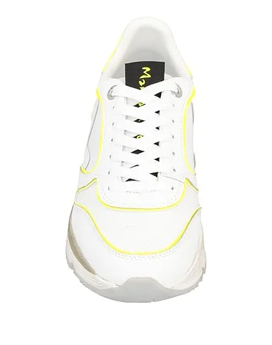 https://images.styletyx.com/images/white-leather-sneakers-manila-grace-2873770_4.webp