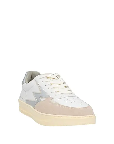 https://images.styletyx.com/images/white-leather-sneakers-moaconcept-711651502_2.webp