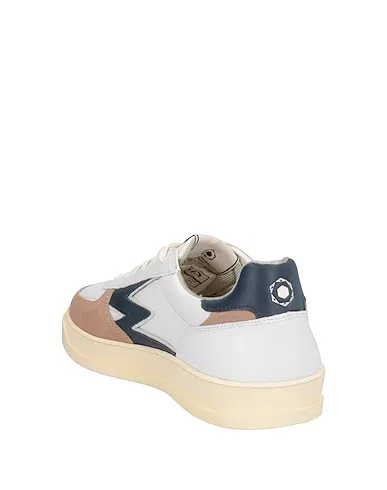 https://images.styletyx.com/images/white-leather-sneakers-moaconcept-999277494_3.webp