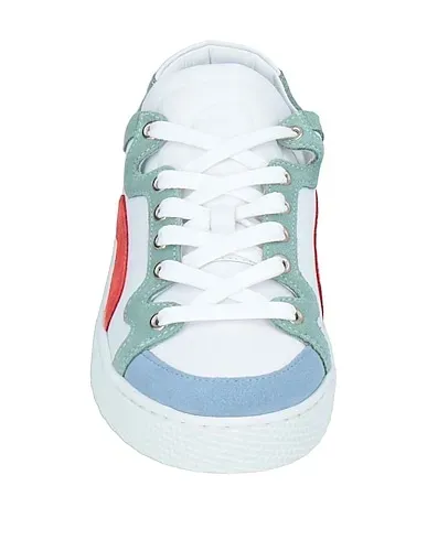 https://images.styletyx.com/images/white-leather-sneakers-pierre-hardy-1469737_4.webp