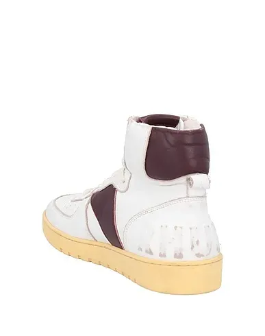 https://images.styletyx.com/images/white-leather-sneakers-rhude-1910630499_3.webp