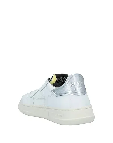 https://images.styletyx.com/images/white-leather-sneakers-run-of-2623537_3.webp