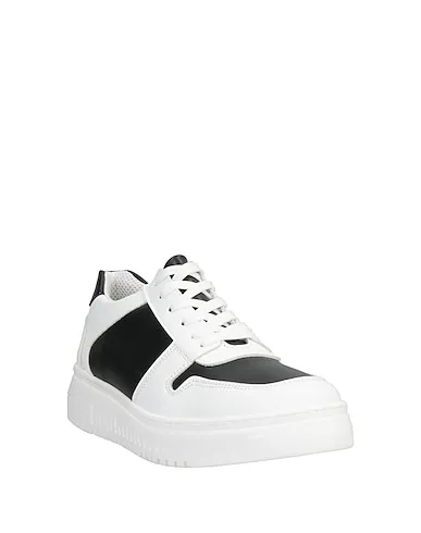 https://images.styletyx.com/images/white-leather-sneakers-tsd12-13714633_2.webp