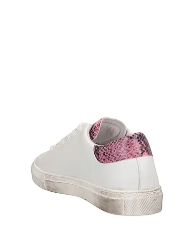 https://images.styletyx.com/images/white-leather-sneakers-vitamina-tu-13119798_3.webp