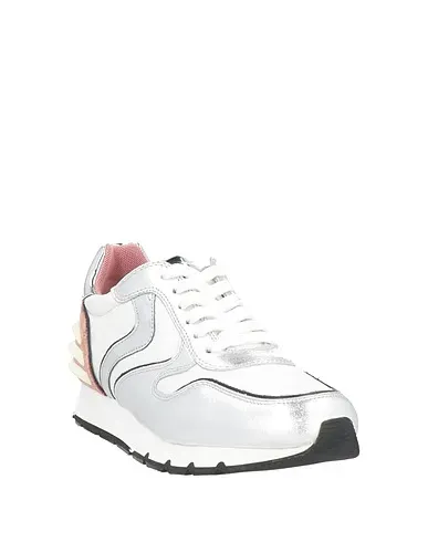 https://images.styletyx.com/images/white-leather-sneakers-voile-blanche-1253159268_2.webp