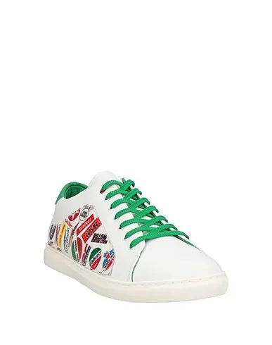 https://images.styletyx.com/images/white-leather-sneakers-wally-walker-13321997_2.webp