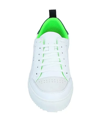 https://images.styletyx.com/images/white-leather-sneakers-ylati-1628879_4.webp