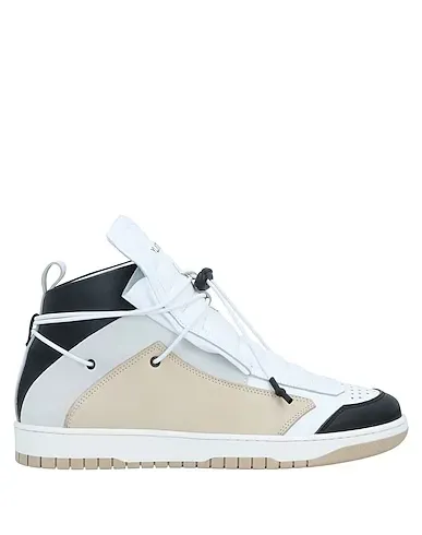 https://images.styletyx.com/images/white-leather-sneakers-ylati-2978925_1.webp