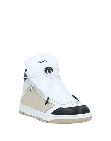 https://images.styletyx.com/images/white-leather-sneakers-ylati-2978925_2.webp