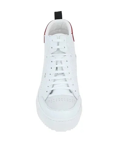 https://images.styletyx.com/images/white-leather-sneakers-ylati-591723_4.webp