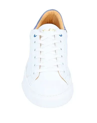 https://images.styletyx.com/images/white-leather-sneakers-ylati-656031_4.webp