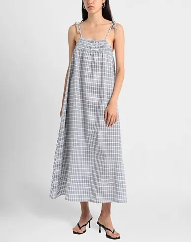 https://images.styletyx.com/images/white-long-dress-topshop-mono-check-shirred-maxi-dress-topshop-1505455_2.webp