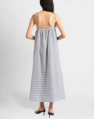 https://images.styletyx.com/images/white-long-dress-topshop-mono-check-shirred-maxi-dress-topshop-1505455_3.webp