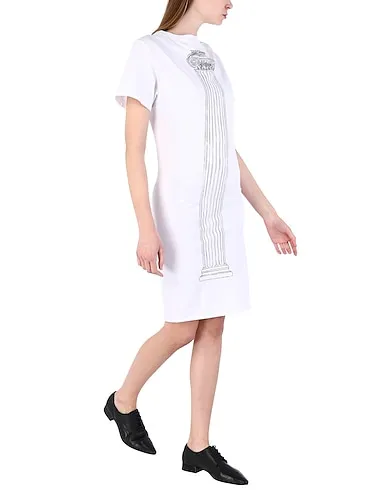 https://images.styletyx.com/images/white-midi-dress-historic-t-shirt-dress-pillar-print-vivienne-westwood-anglomania-3300037_2.webp