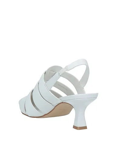 https://images.styletyx.com/images/white-mules-and-clogs-pinko-2240902_3.webp