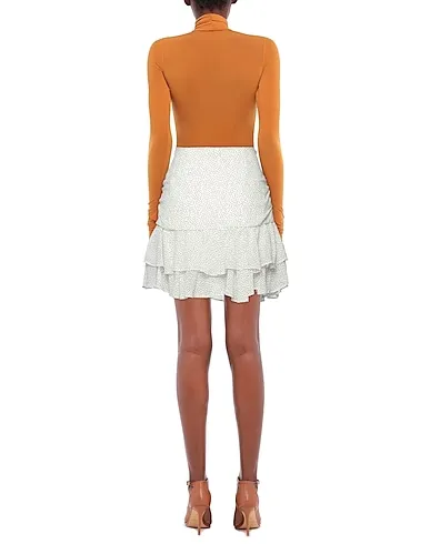 https://images.styletyx.com/images/white-organza-mini-skirt-guess-2997306_3.webp