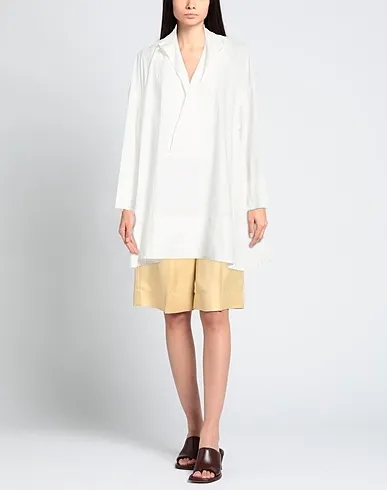 https://images.styletyx.com/images/white-plain-weave-blouse-urban-zen-1223352519_2.webp