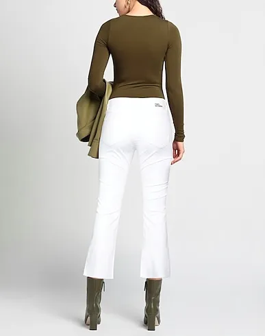 https://images.styletyx.com/images/white-plain-weave-casual-pants-2w2m-12912568_3.webp