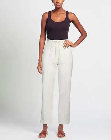 https://images.styletyx.com/images/white-plain-weave-casual-pants-collection-privee-12967871_2.webp