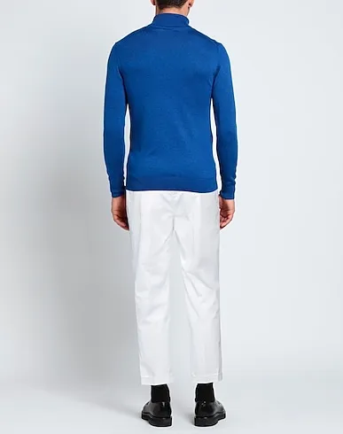 https://images.styletyx.com/images/white-plain-weave-casual-pants-ferrante-13181725_3.webp