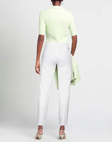 https://images.styletyx.com/images/white-plain-weave-casual-pants-fred-mello-13483644_3.webp