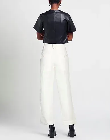 https://images.styletyx.com/images/white-plain-weave-casual-pants-isabel-benenato-3230798_3.webp