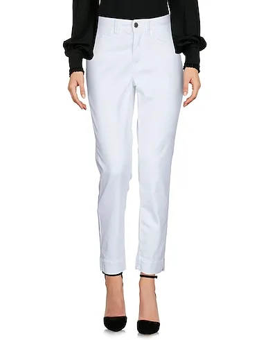 https://images.styletyx.com/images/white-plain-weave-casual-pants-jonny-q-13265462_2.webp