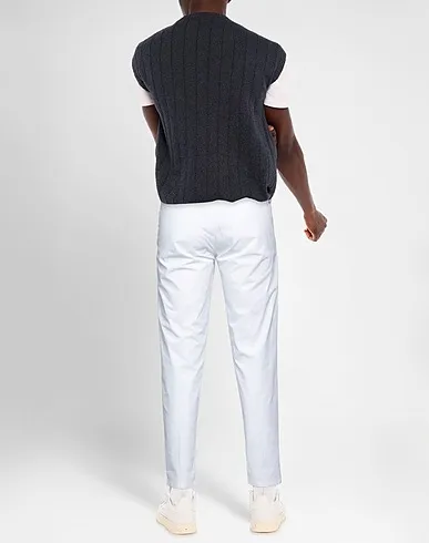 https://images.styletyx.com/images/white-plain-weave-casual-pants-liu-jo-3089682_3.webp