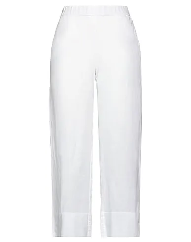 https://images.styletyx.com/images/white-plain-weave-casual-pants-whyci-1005585445_1.webp