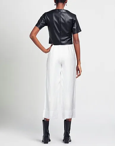 https://images.styletyx.com/images/white-plain-weave-casual-pants-whyci-1005585445_3.webp