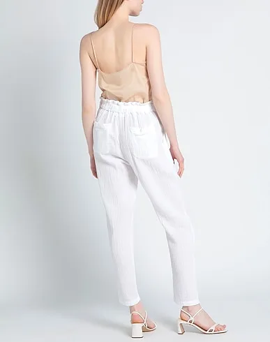 https://images.styletyx.com/images/white-plain-weave-casual-pants-xirena-735190_3.webp