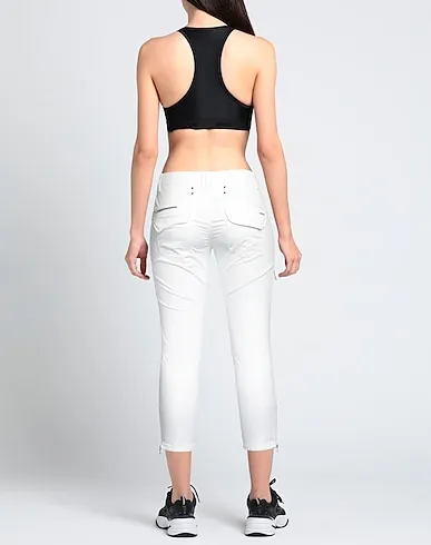 https://images.styletyx.com/images/white-plain-weave-cropped-pants-culottes-mos-mosh-470775610_3.webp