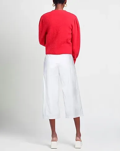 https://images.styletyx.com/images/white-plain-weave-cropped-pants-culottes-rose-a-pois-13176210_3.webp