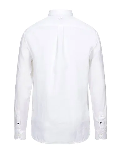 https://images.styletyx.com/images/white-plain-weave-linen-shirt-gervas-2-napapijri-2402665_2.webp